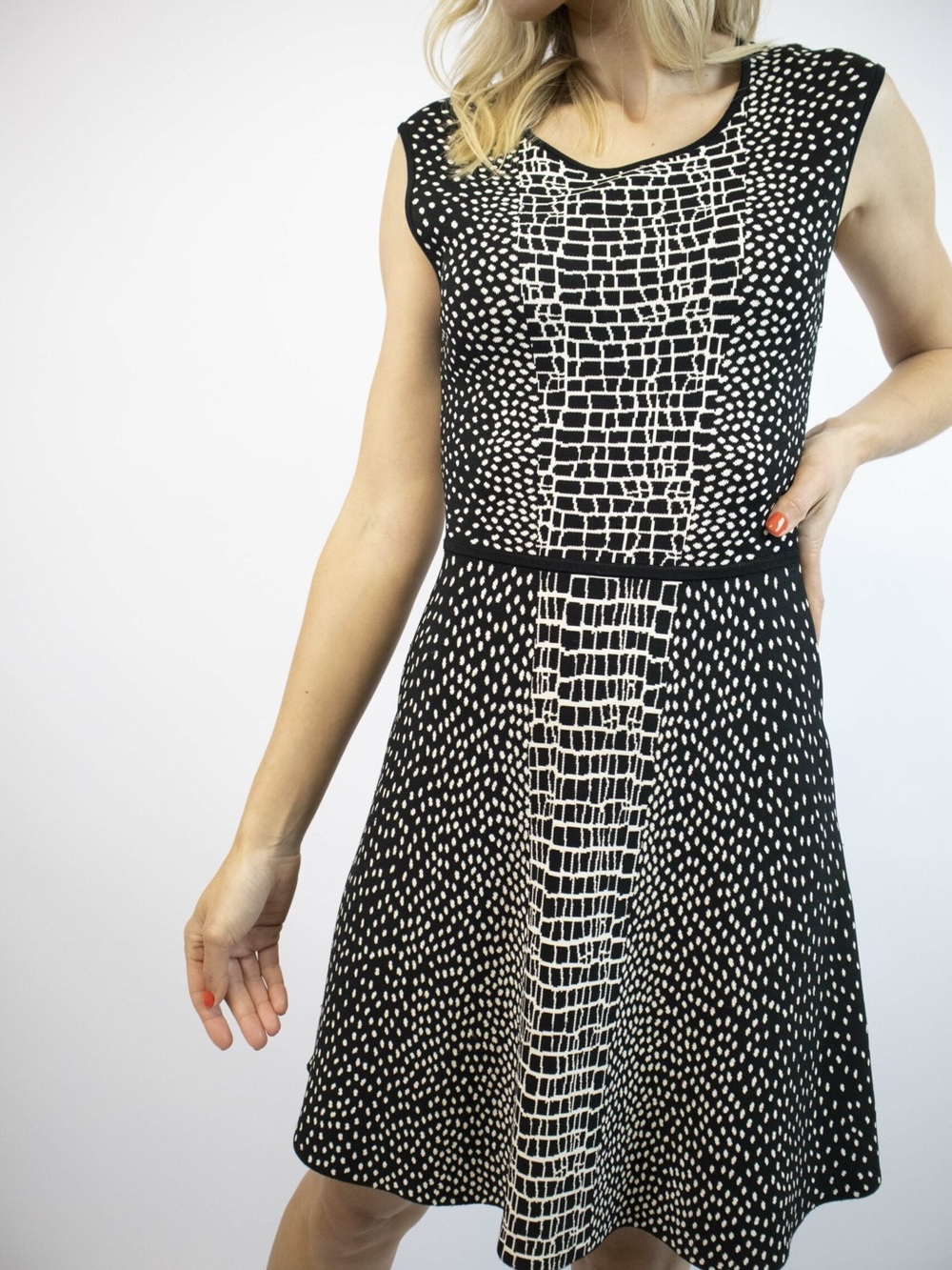 Black & White Patterned Sleeveless A-Line Dress